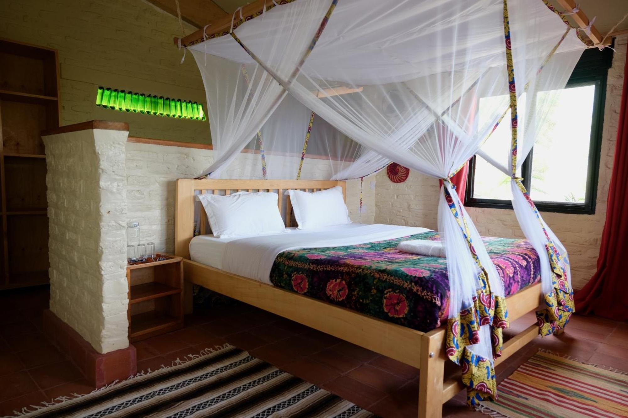 Hyena Hill Lodge Sanga Exterior foto
