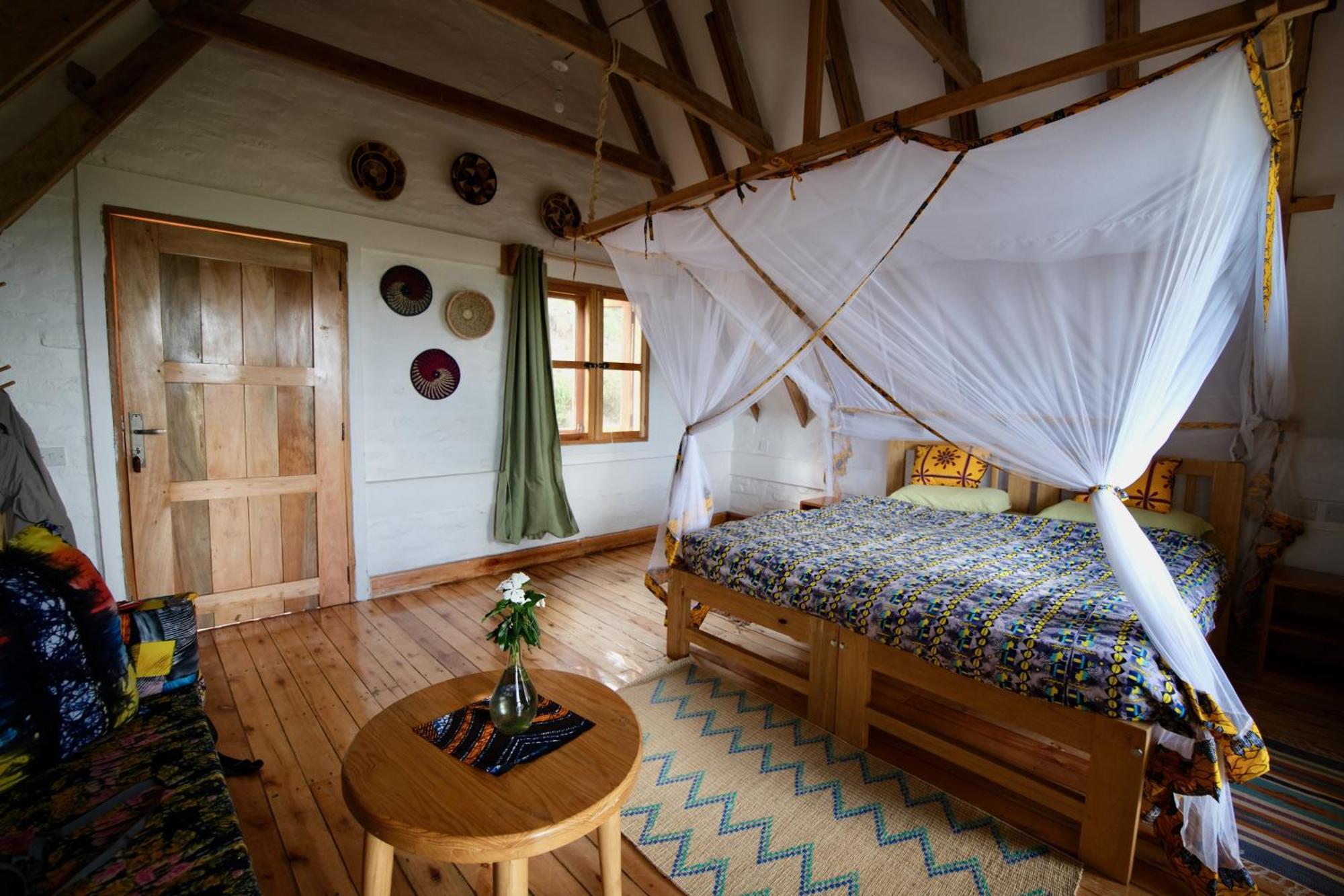 Hyena Hill Lodge Sanga Exterior foto