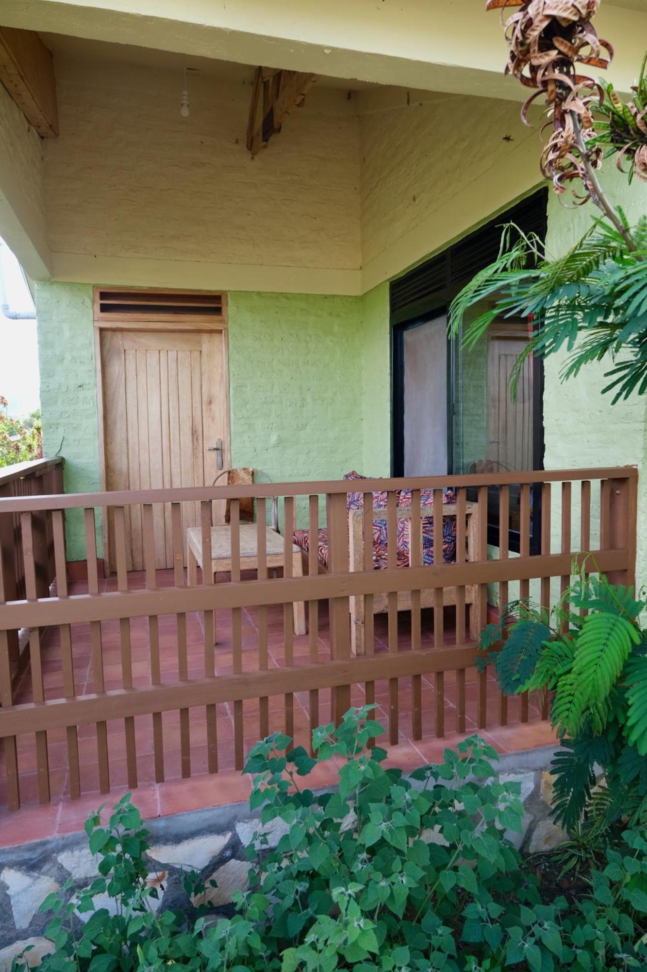 Hyena Hill Lodge Sanga Exterior foto